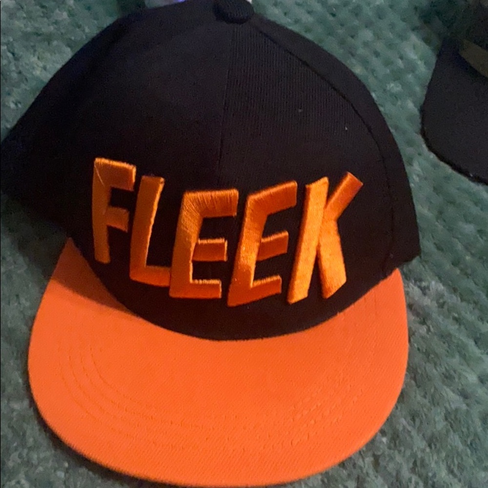 Six flags “fleek” hat